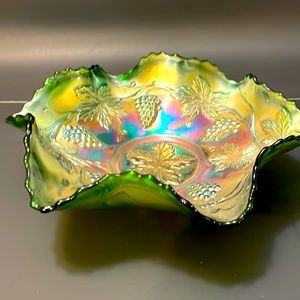 Rare Fenton Carnival GlassGreen Grape Dish